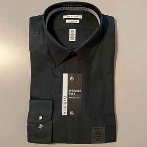 NWT Van Heusen Wrinkle Free Regular Fit Long Sleeve Button Down Shirt Size L